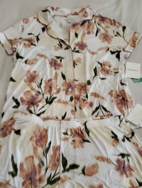 NWT Nordstrom Floral Lounge Set in White, Pink and Green